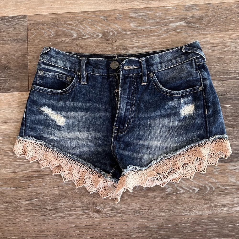 Free People Denim Shorts size 24. GUC.  Lots of life left in this classic pair